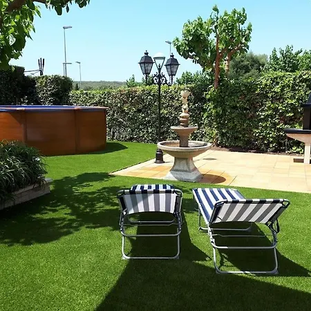 Family House - La Mora - Feriehus *