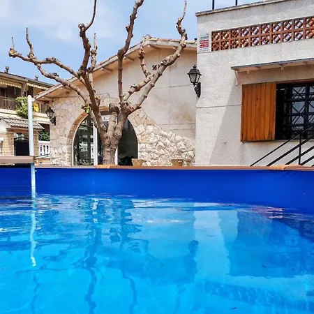 Family House - La Mora - Vakantiehuis *