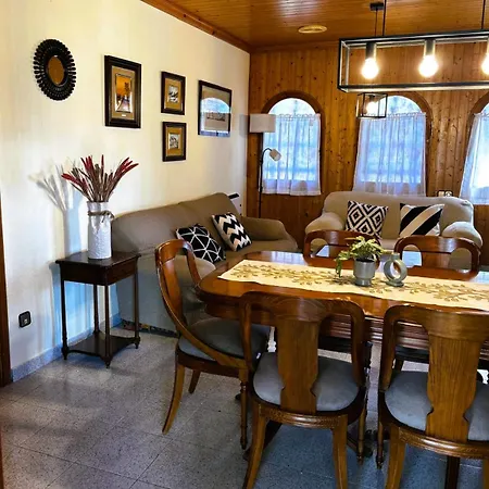 Family House - La Mora - タラゴナ